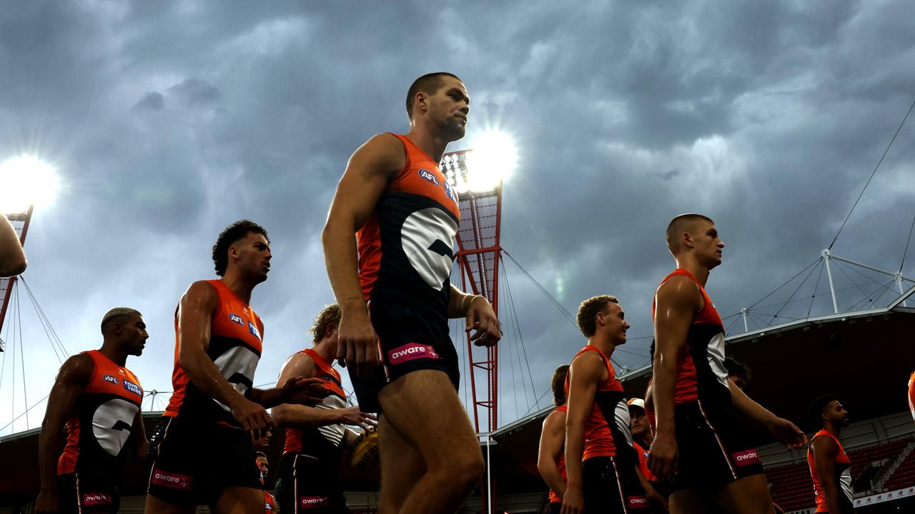 AFL GWS v St Kilda: Live updates as lightning causes chaos at ENGIE Stadium