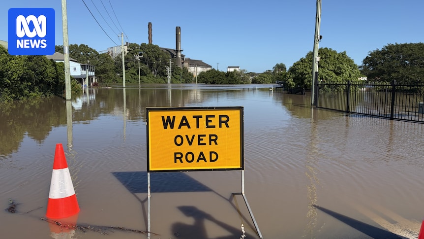 Queensland flooding live updates: Roads cut off, homes without power as Burnett River peaks in Bundaberg