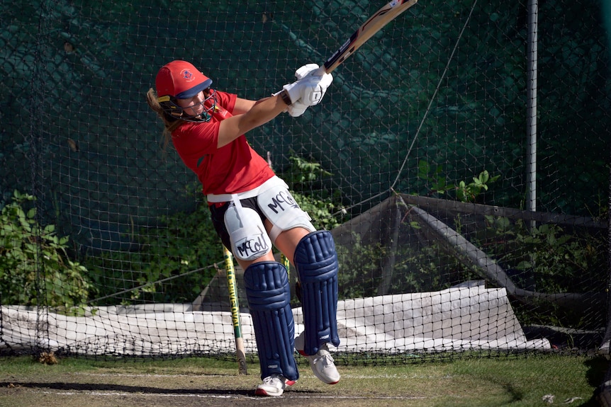 Cricketer Mia Barwick at pathways training