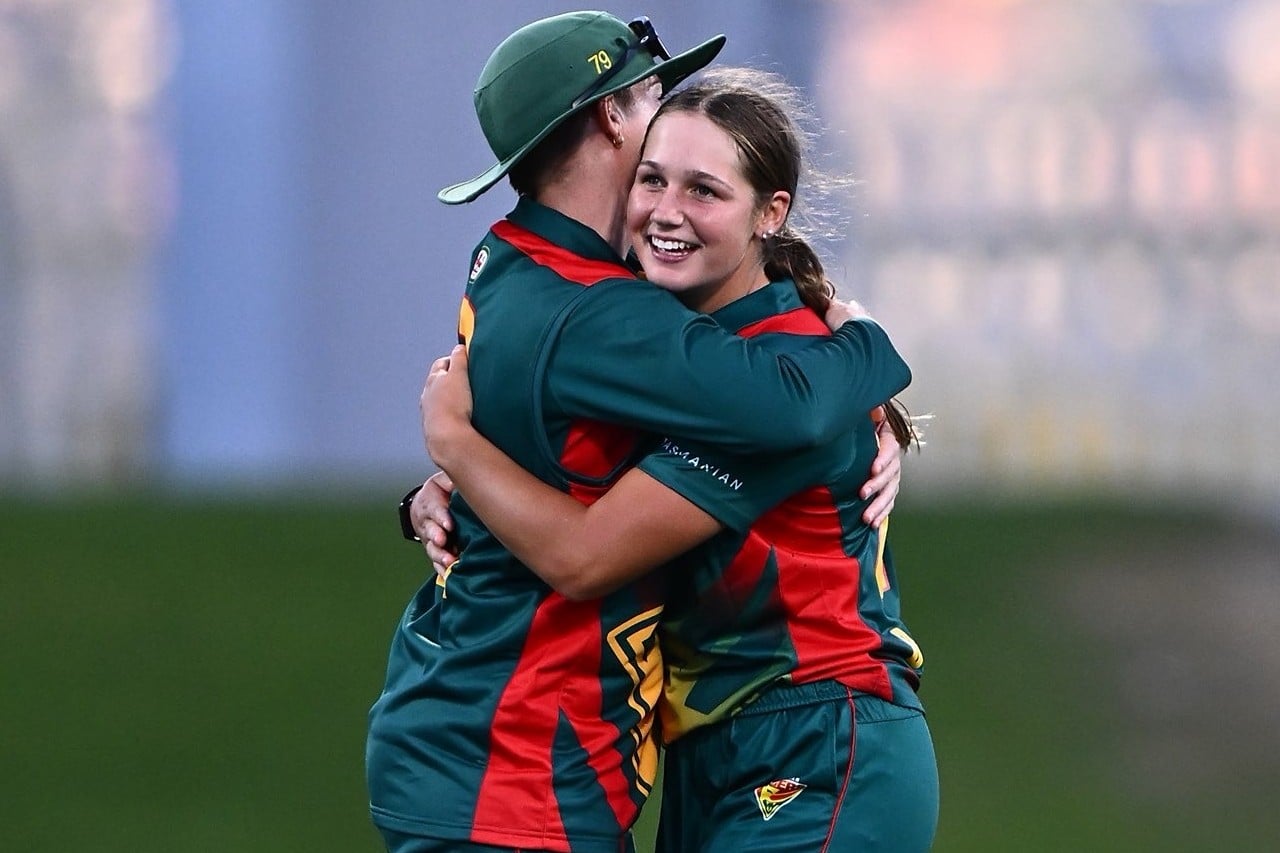 Tasmania’s Mia Barwick becomes youngest player in Australia’s under-19s
