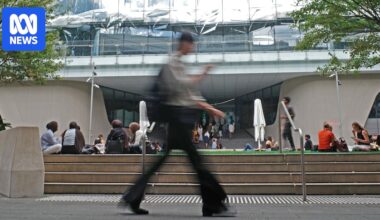 Universities' $1.8b spend on consultants and contractors shocks experts and politicians