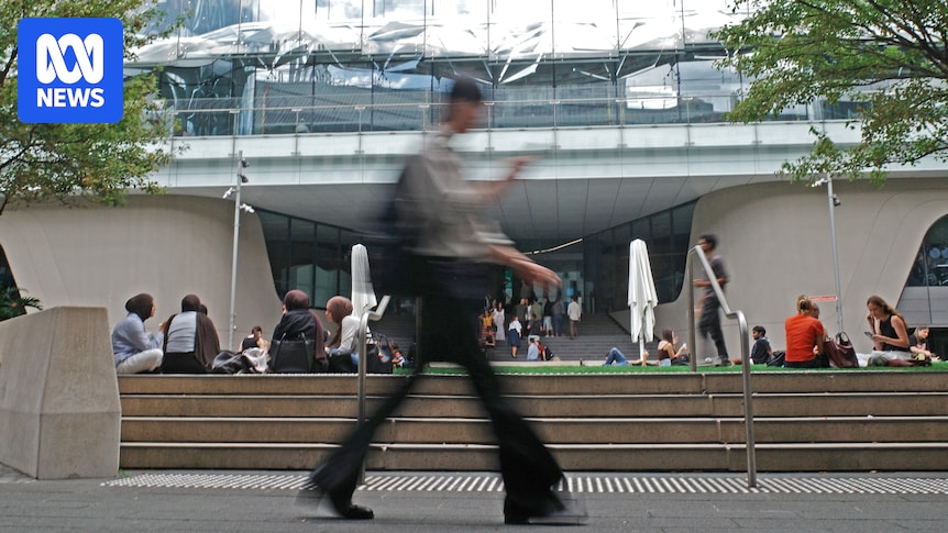 Universities' $1.8b spend on consultants and contractors shocks experts and politicians