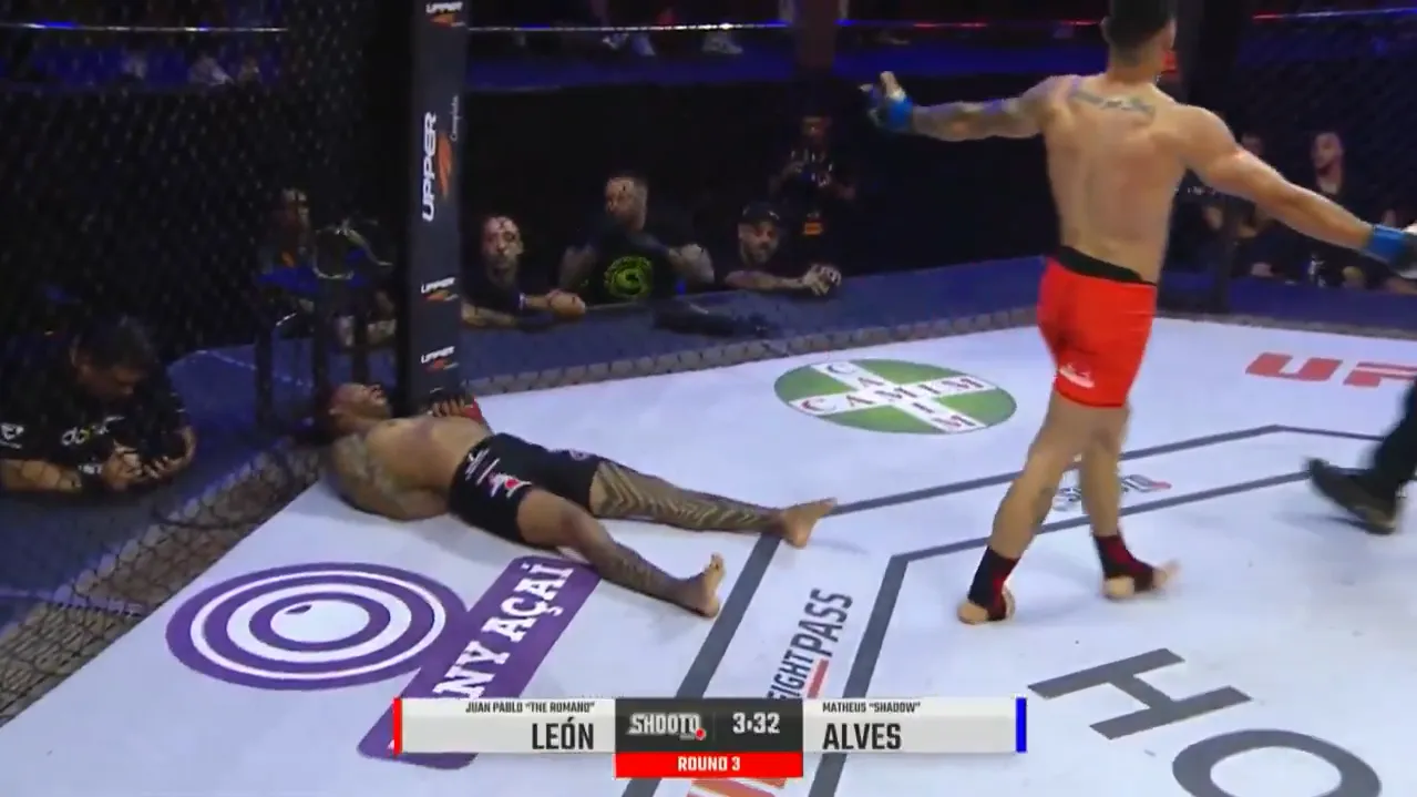 Smiling fighter walks down opponent for wild one-shot knockout