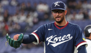 Korea starter Dane Dunning smiles after retiring the side in the bottom of the third inning of an exhibition game before the World Baseball Classic against the Orix Buffaloes at Kyocera Dome in Osaka on March 3. [YONHAP]