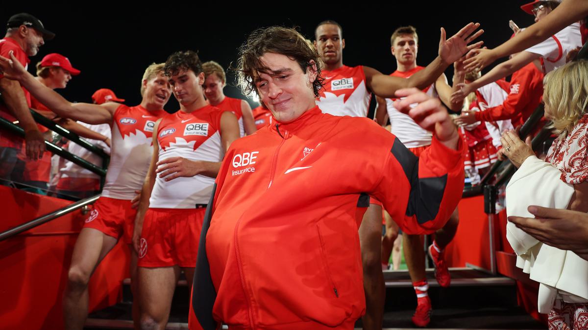 Sydney Swans star Errol Gulden set to miss majority of AFL season after being sent for shoulder surgery
