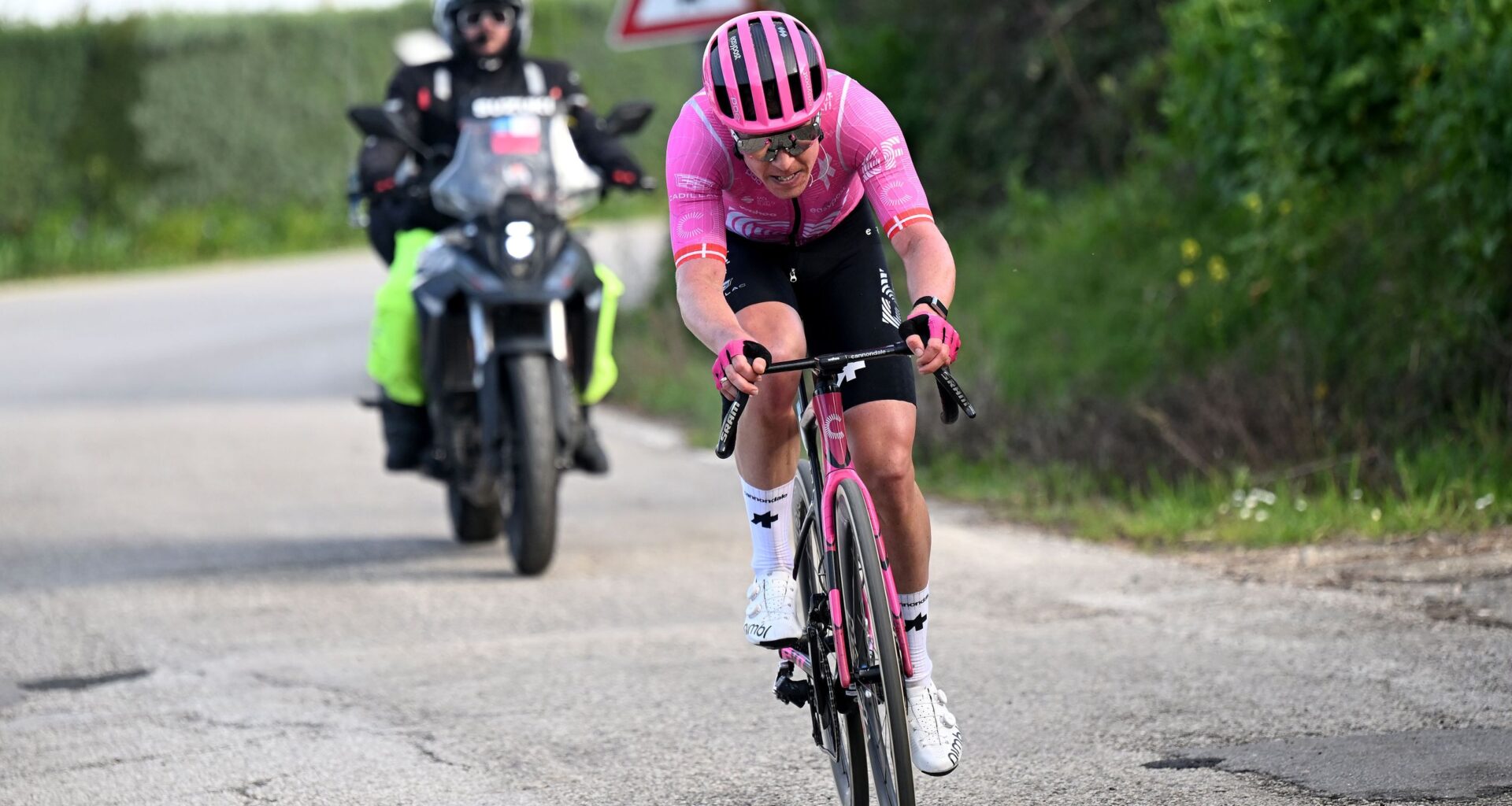 As it happened: Breakaway succeeds as race lead changes yet again on stage 5 of Tirreno-Adriatico 2026