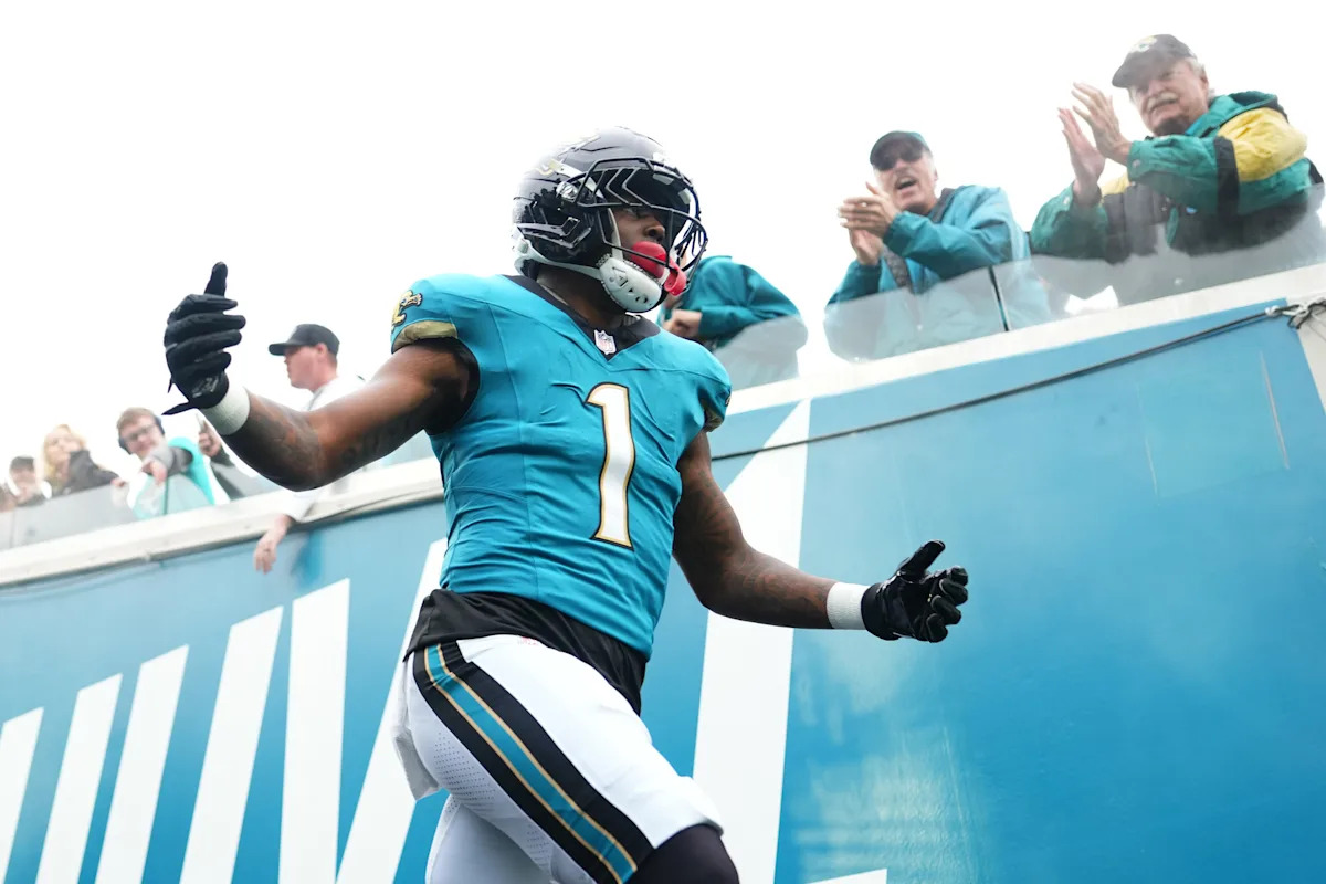 NFL free agency grade: RB Travis Etienne Jr. agrees to deal with the Saints