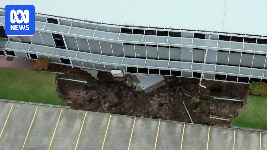 NSW premier unsure when troubled M6 will open after sinkhole issues