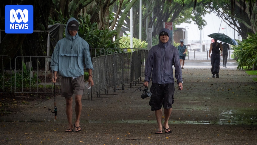 Tropical low lashes Far North Queensland with up to 400mm of rain in parts