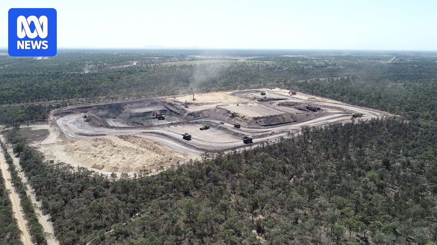 Isaac council puts miner Vitrinite's $2.2m unpaid bill on hold amid collapse