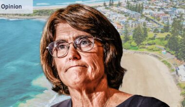 RBA governor spent $2m on coastal home – on same day as rate rise