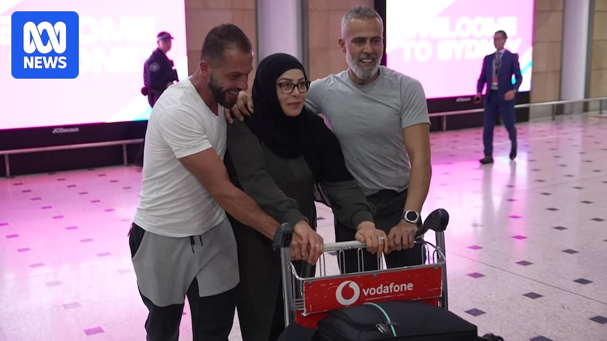 Emotional reunions after first flight out of Middle East to Australia since Iran conflict began