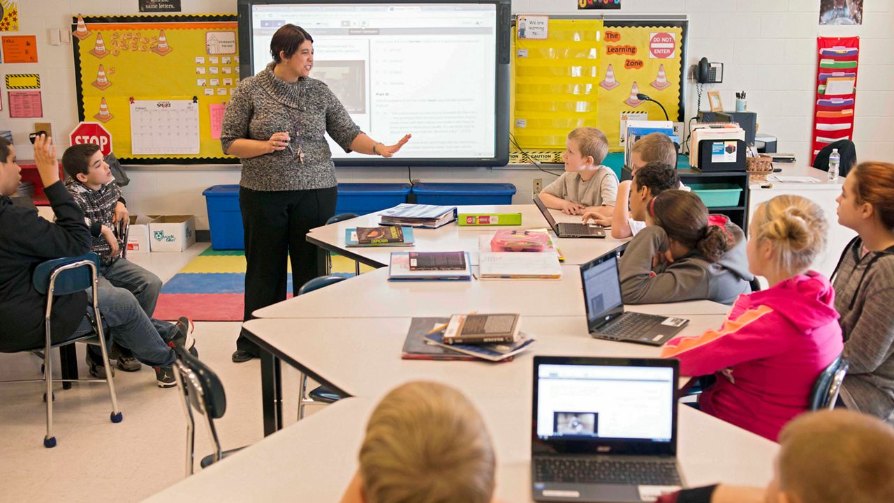 N.Y. teacher unions push to roll back Tier 6 pension reforms