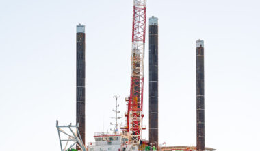 ACCIONA has strengthened its marine fleet with Australia’s largest registered jack-up barge to support construction of critical water infrastructure in Western Australia.