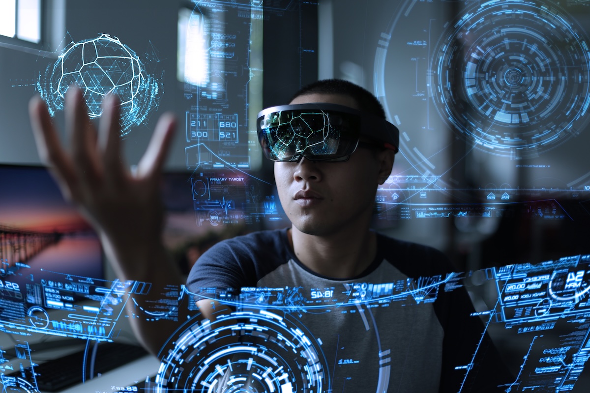 Virtual reality offers some possible risks but also a number of opportunities, particularly in eyecare. Image: Olly/stock.adobe.com.
