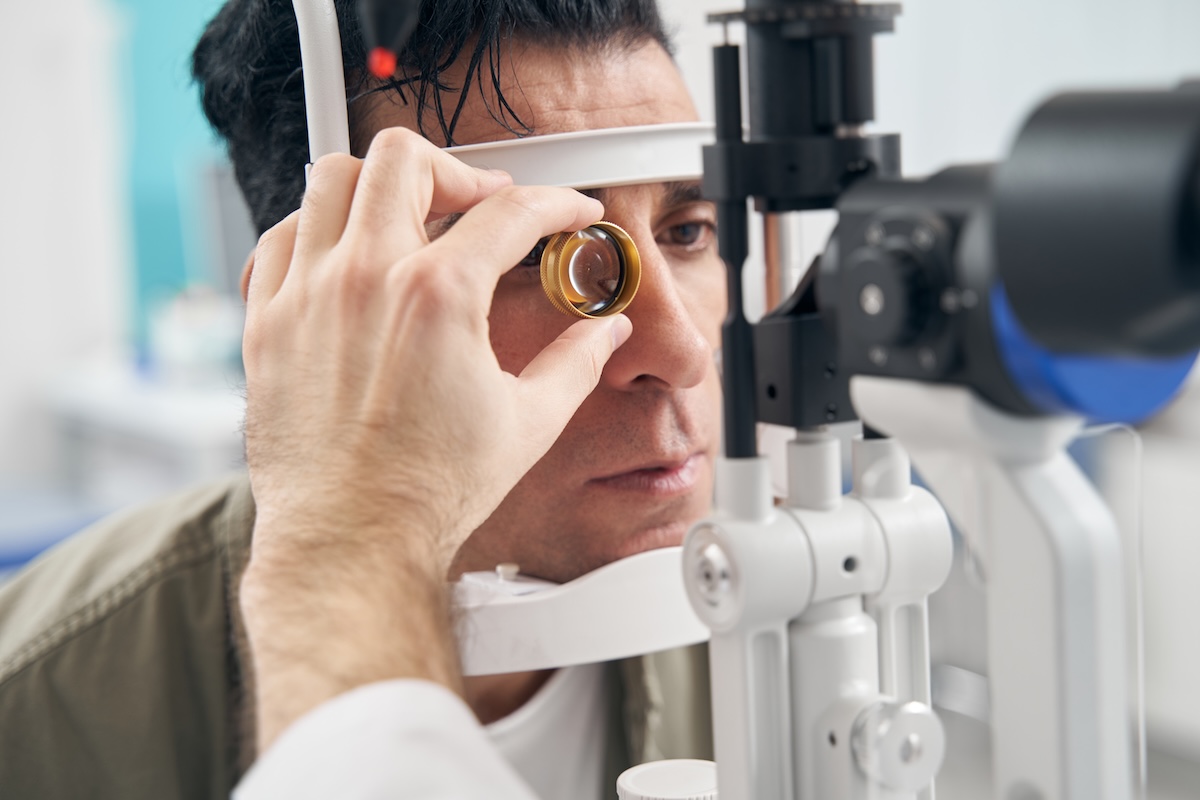 The slit lamp is a device during eye screening. Image: Svitlana/stock.adobe.com.