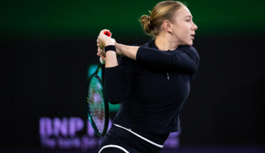 Anisimova rebounds from slow start, sets up Raducanu showdown