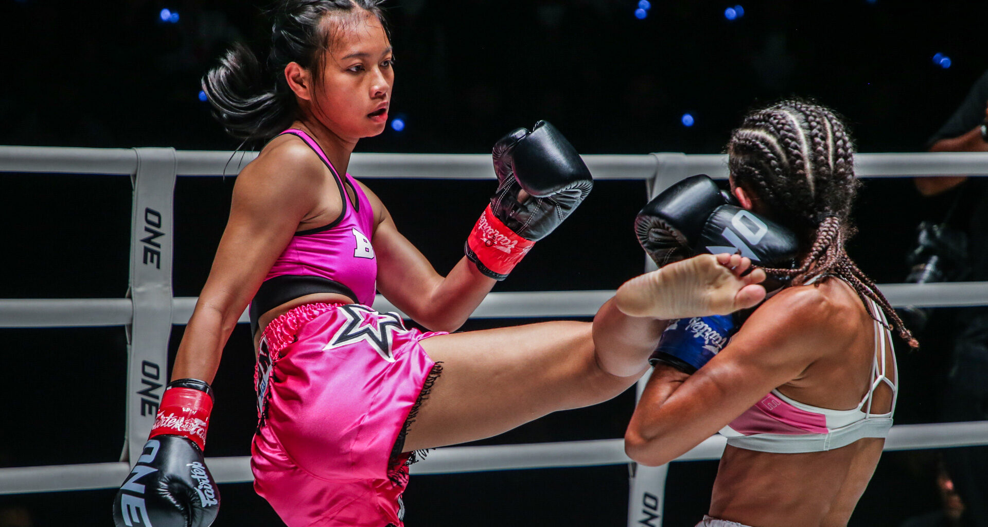 Anna Jaroonsak Lara Fernandez ONE Fight Night 13 76