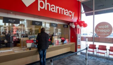 CVS plans to open 5 pharmacy-only locations in Chicago