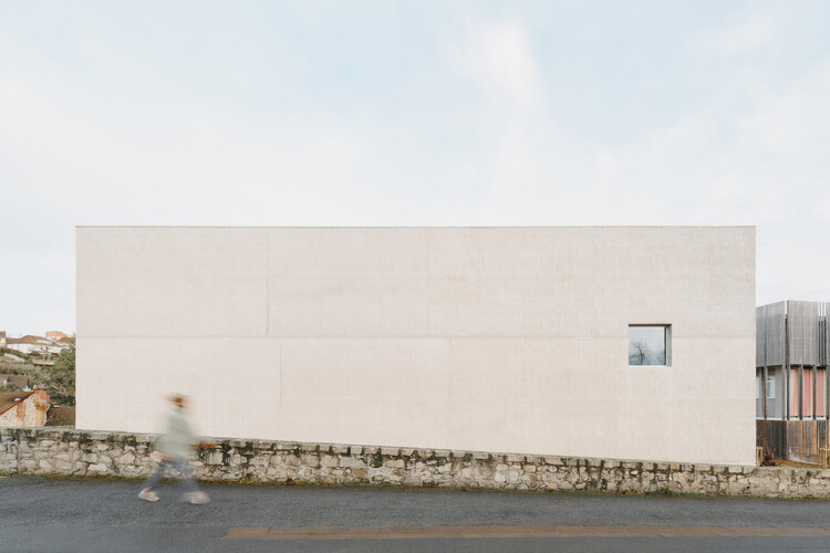 The Aubusson Tapestry Museum Extension / Projectiles - Exterior Photography, Concrete