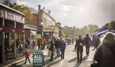 This Charming Destination Near Melbourne Is One Of The World’s Only ‘Booktowns’ — And It’s Hosting A Festival For Bibliophiles With Over 130 Book Stalls