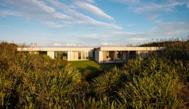 Concrete pavilions shape this New Zealand retreat by Fearon Hay