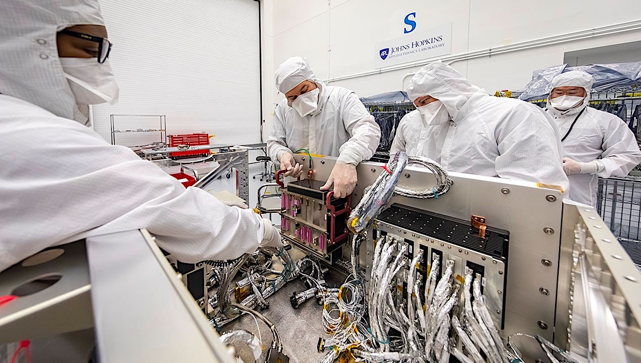 Dragonfly Astrobiology Mission Begins Rotorcraft Integration, Testing Stage