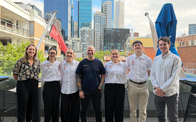 Australia rolls out programme linking school leavers with travel industry jobs