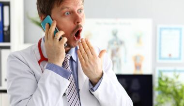 healthcare stocks (ASX:ALQ)