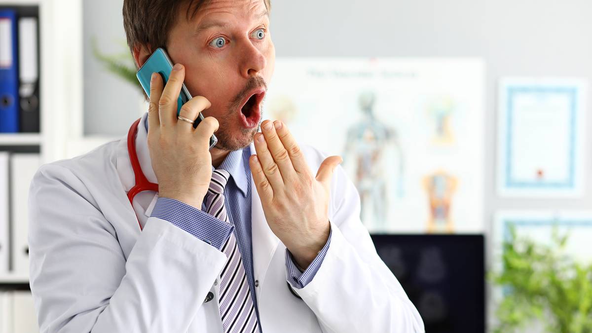 healthcare stocks (ASX:ALQ)