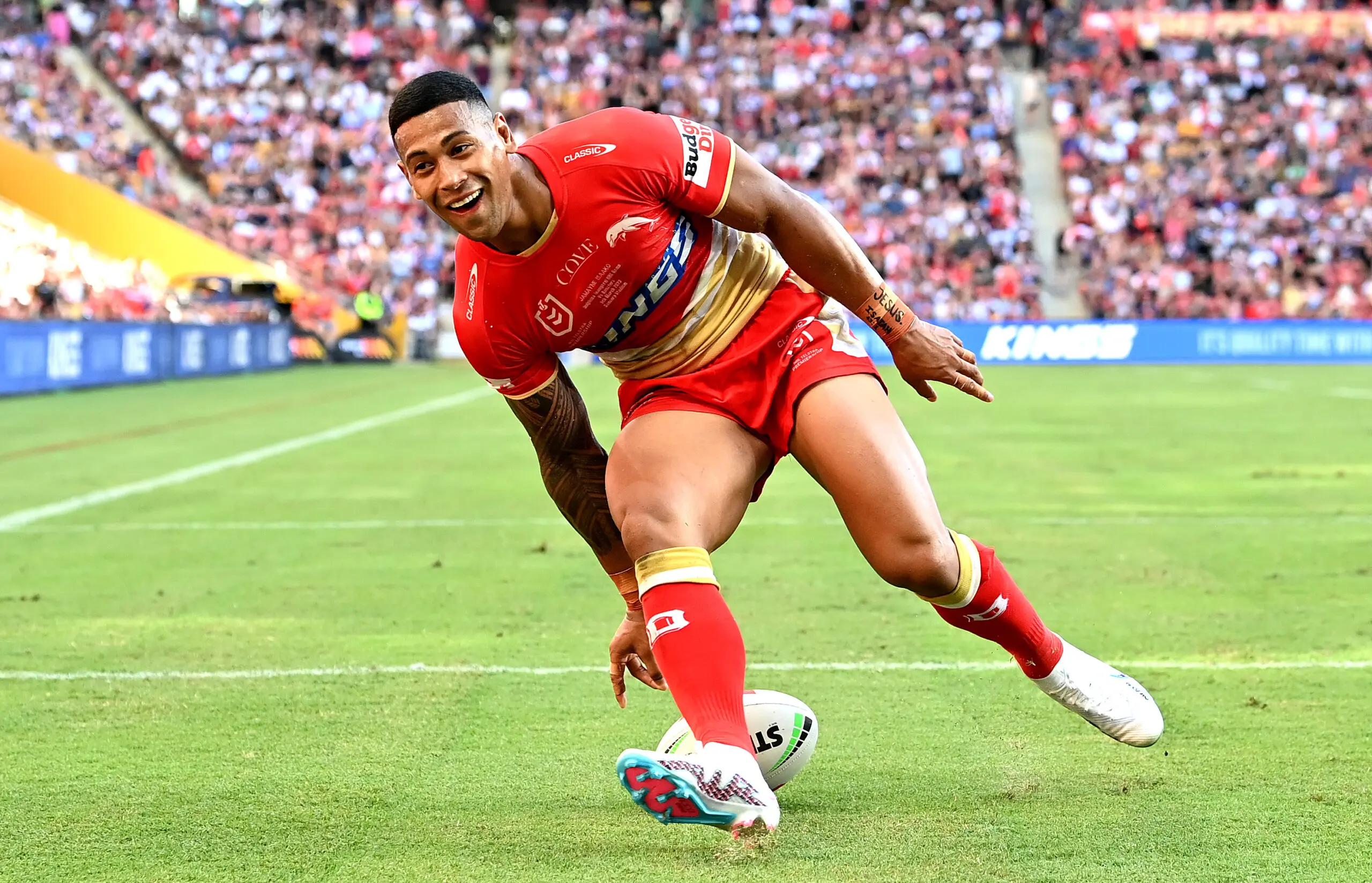 Familiar Top Three emerge as Sharks sneak, Raiders rise and Phins fall: Power Rankings, Round 6