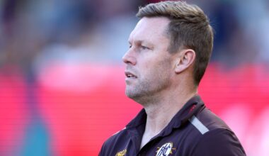 Hawks "outworked" as midfield immediately in spotlight - AFL News