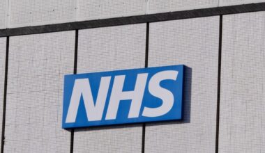 Dietician who blagged a senior NHS role didn't even know where intestines were | News UK