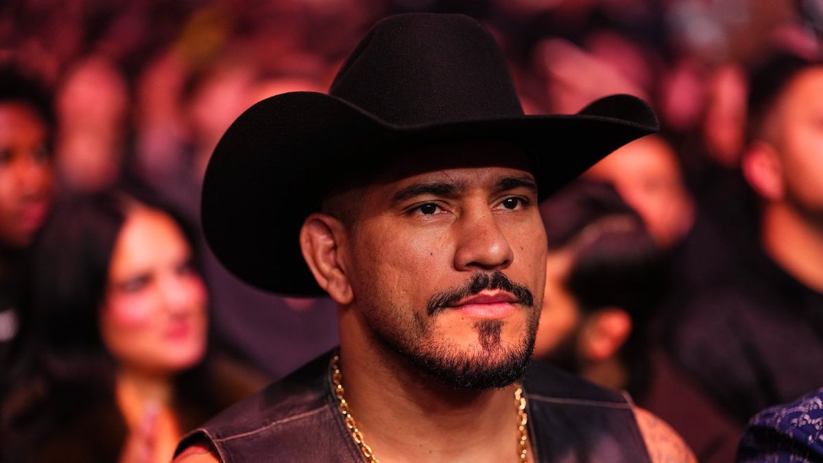 Alex Pereira reveals significant UFC contract detail ahead of White House fight