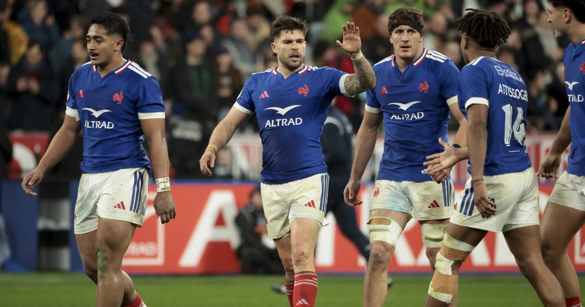France revert back to side that swept Ireland aside for Scotland clash
