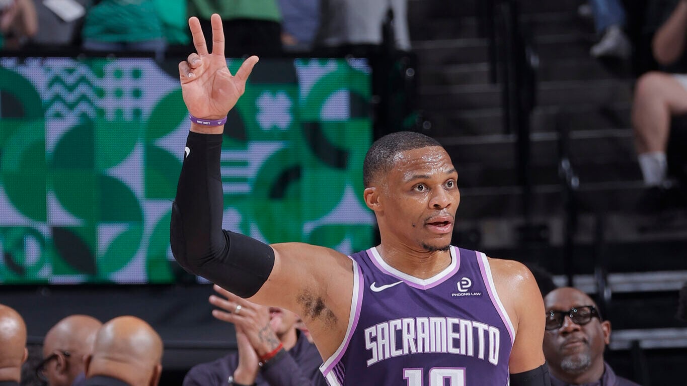 Live Updates: Celtics take out Thunder, Wemby and Spurs earn 7th straight win in a 12-game night in the NBA