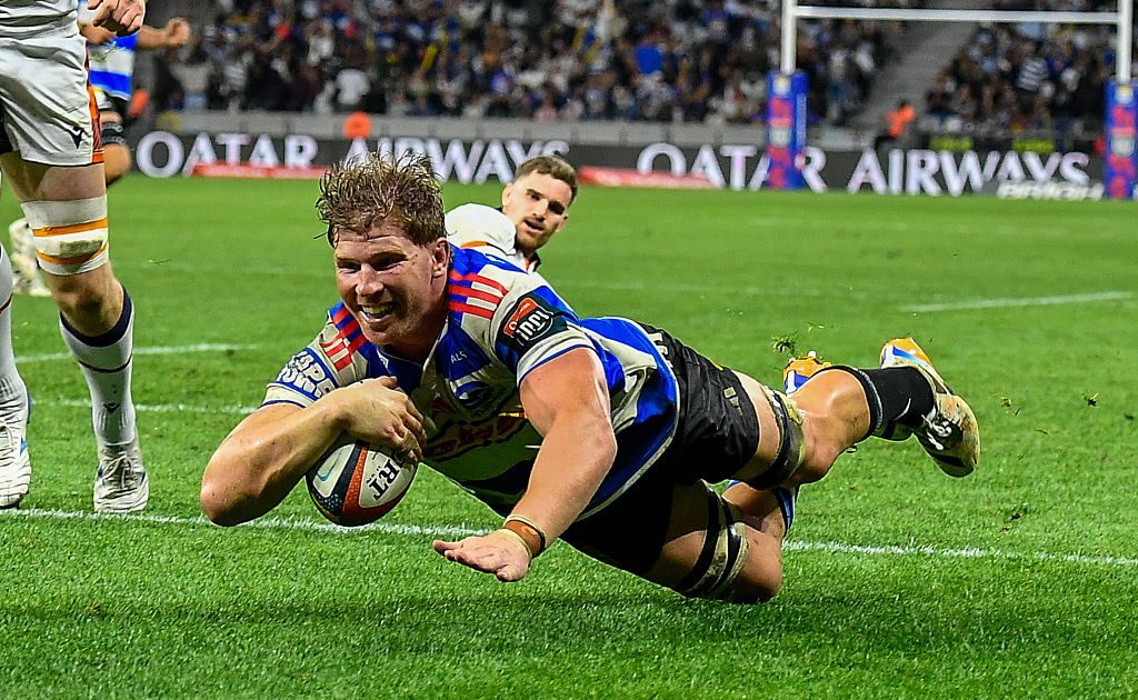 Evan Roos in three-way shootout for URC top-tryscorer