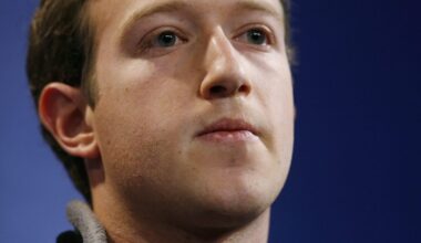 Mark Zuckerberg ‘had no concept of small talk’ and would ‘just stare at you,’ the VC behind Airbnb and Reddit says