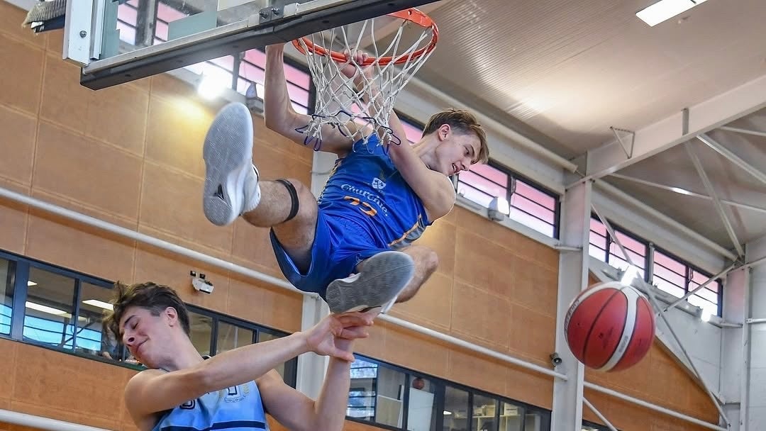 EAGLES SIGN QUEENSLAND ROOKIE - Play AFL