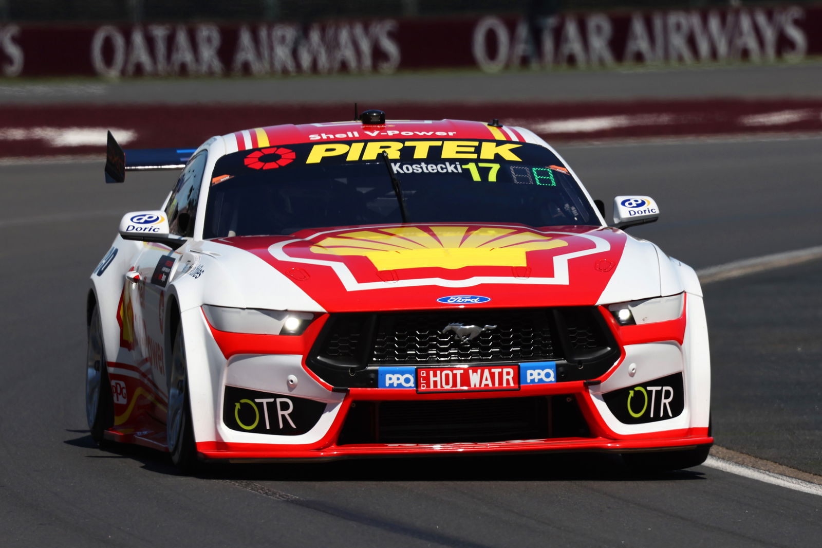 Kostecki spews before scoring Melbourne Supercars pole