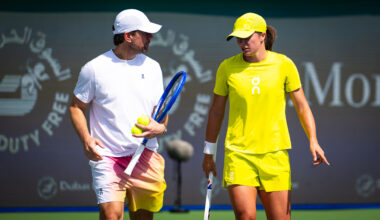 Swiatek announces split with coach Wim Fissette after Miami exit