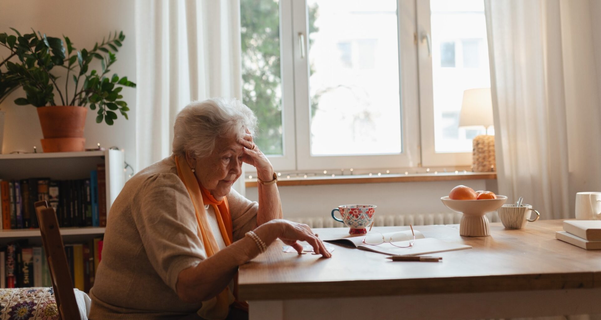 Study: A study of the associations between social isolation and loneliness with sex-specific cancer risk in the UK Biobank. Image Credit: Halfpoint / Shutterstock