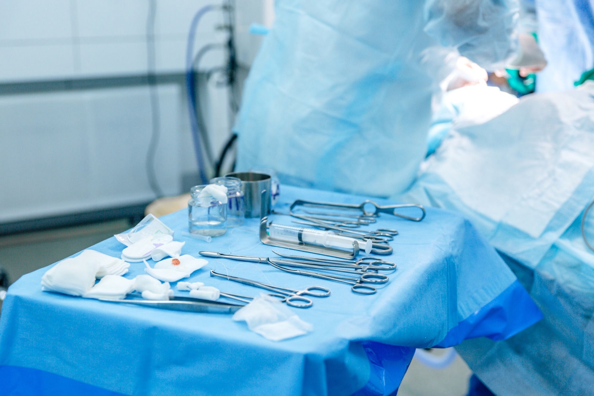 Surgical instruments for close-up surgery