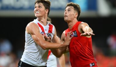 Big Swan breaks foot in unusual incident at MCG