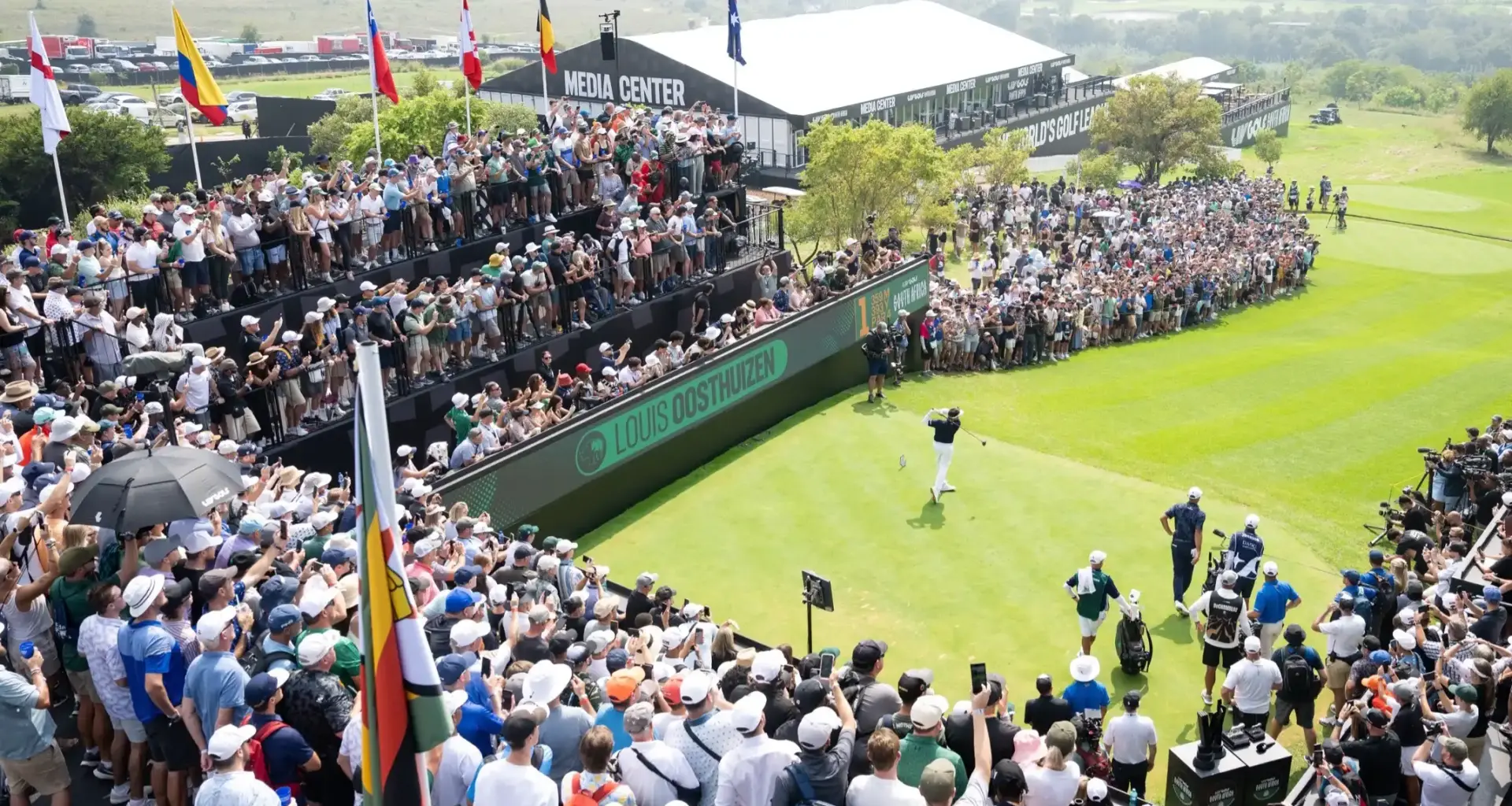 Local heroes deliver on Day 1 at LIV Golf South Africa – Australian Golf Digest