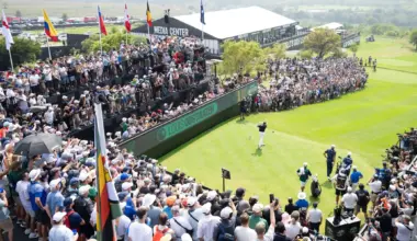 Local heroes deliver on Day 1 at LIV Golf South Africa – Australian Golf Digest