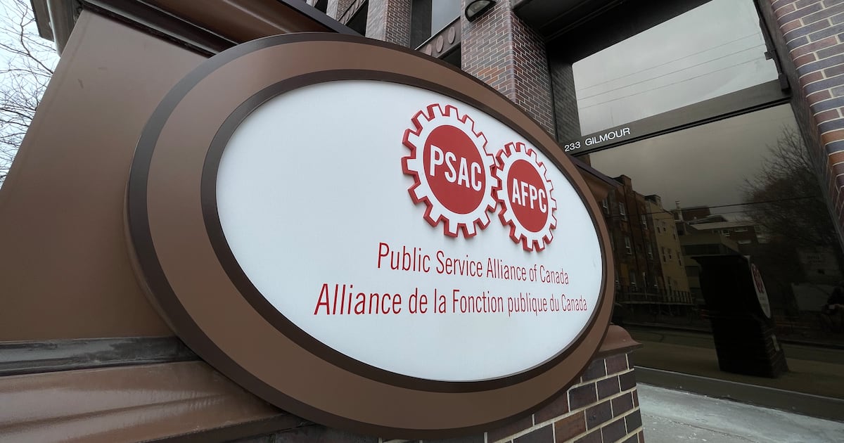 Public Service early retirement: PSAC union files grievance