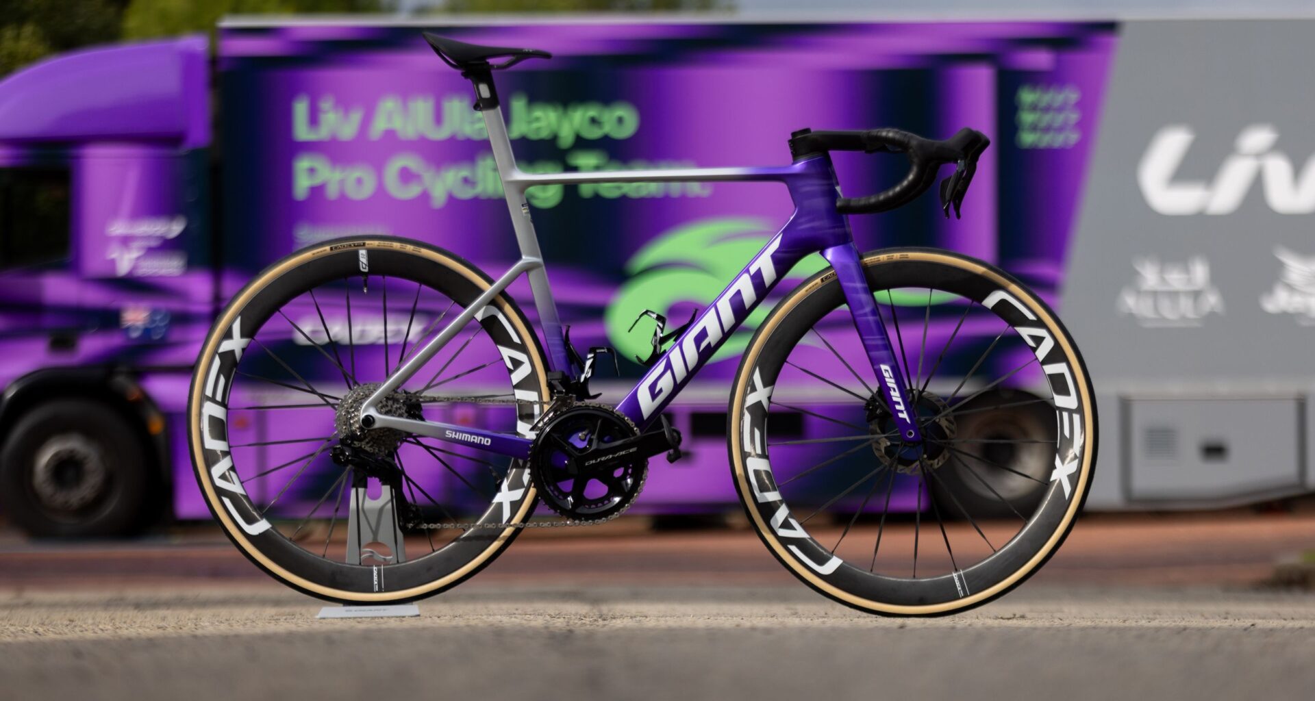 Giant launches new Propel that’s lighter and stiffer, but it’s left me asking a big question about ‘new’ bikes