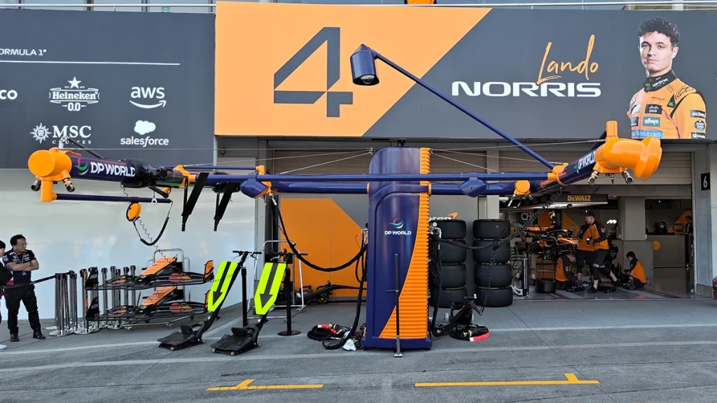 McLaren F1 Boom Gantry 2025