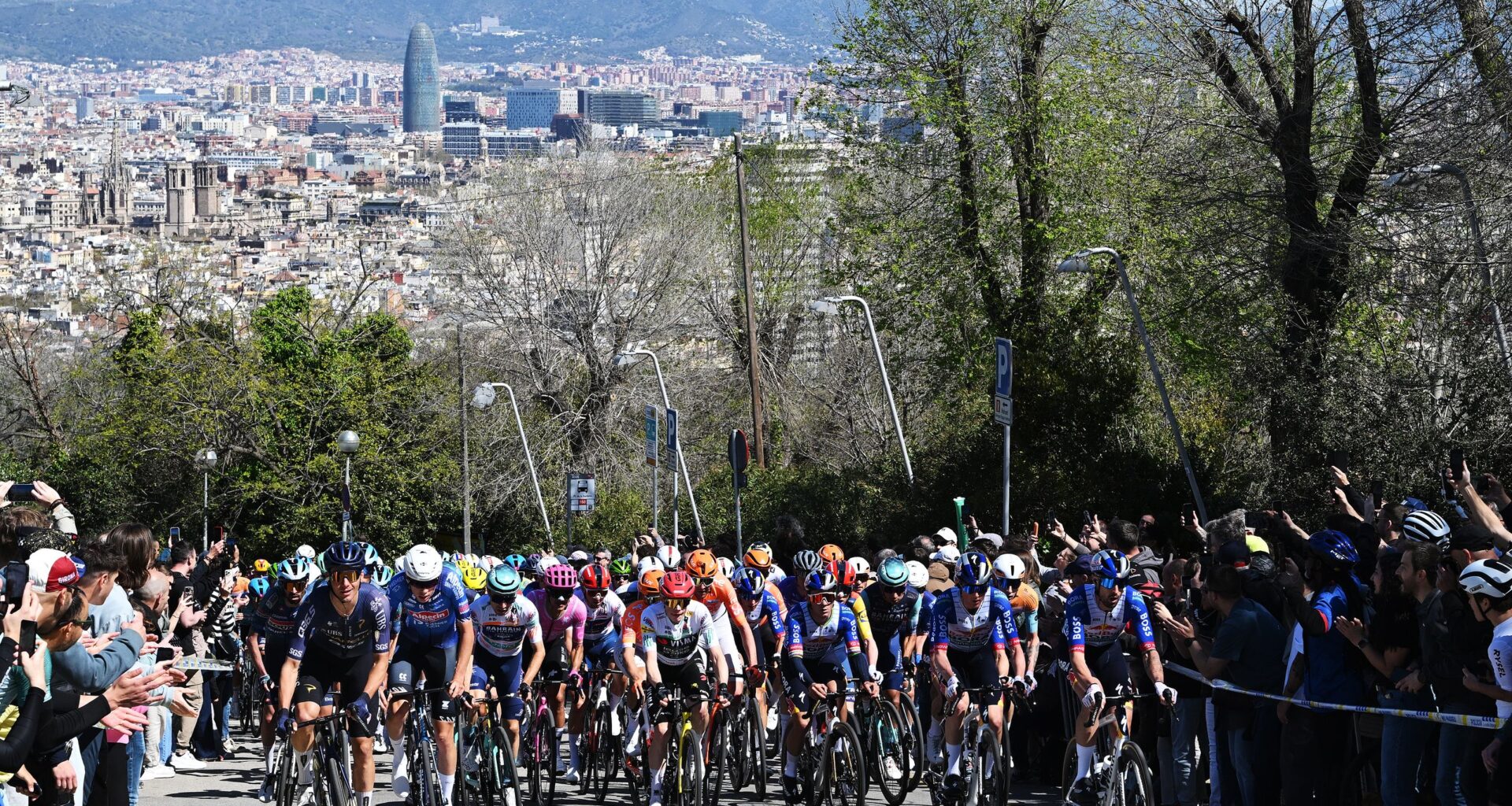 Volta a Catalunya stage 7 LIVE: One lap to go in Barcelona